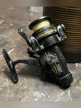 Vintage Fenwick Eagle 8100 Freshwater Ultralight Fishing Spinning Reel 1000